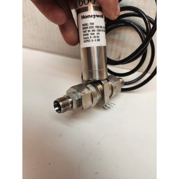 Honeywell Sensotec 9-28VDC Amplified Transducer FDW1KM-1AK-2D-5C-6Q, - Picture 6 of 9